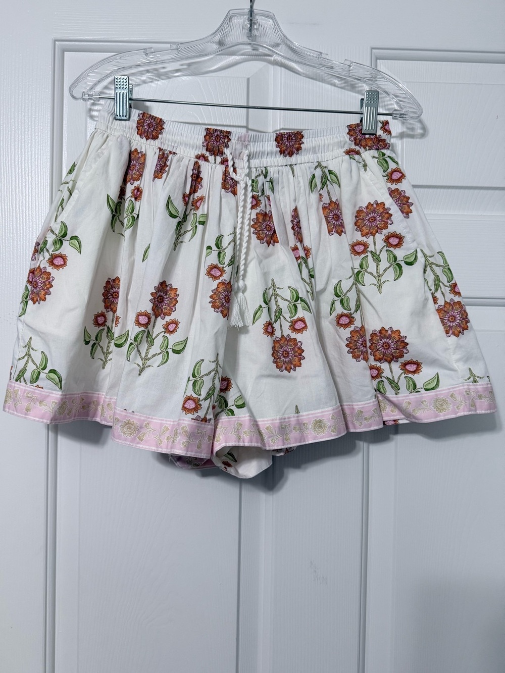 Old Navy High-Waisted Volume Flounce Pull-On Shorts 2.5” inseam Size S